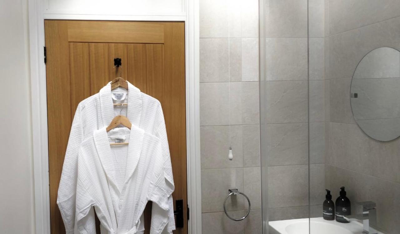 Attenborough Cottage - 2 Bedroom Cottage Tredegar Ngoại thất bức ảnh